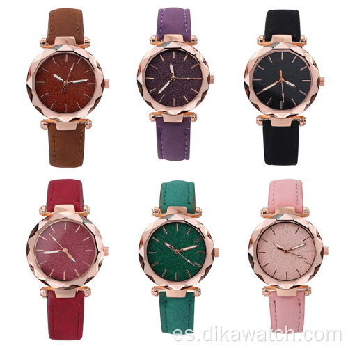 Venta al por mayor de fábrica, venta directa, reloj de cielo estrellado para mujer, diseño especial de cuarzo, relojes pequeños, vestido con encanto, reloj de pulsera para mujer, caliente